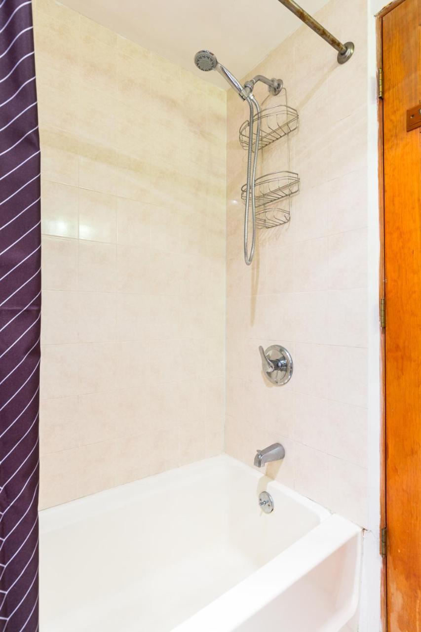 Pangsapuri Spacious Apt Close To 9th Avenue New York